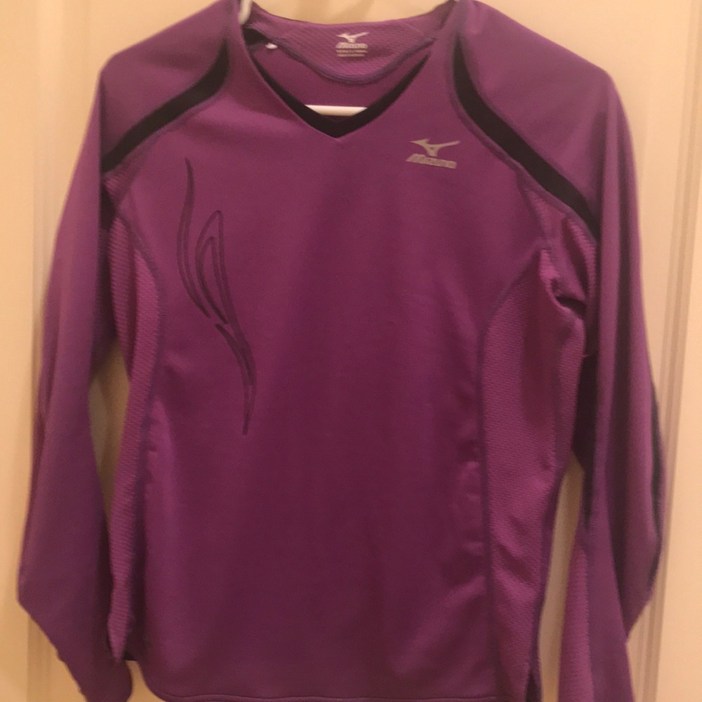 Small workout shirt